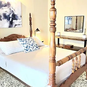  Apartment Cozy Aparment With Wi-fi, Free Parking And Ac